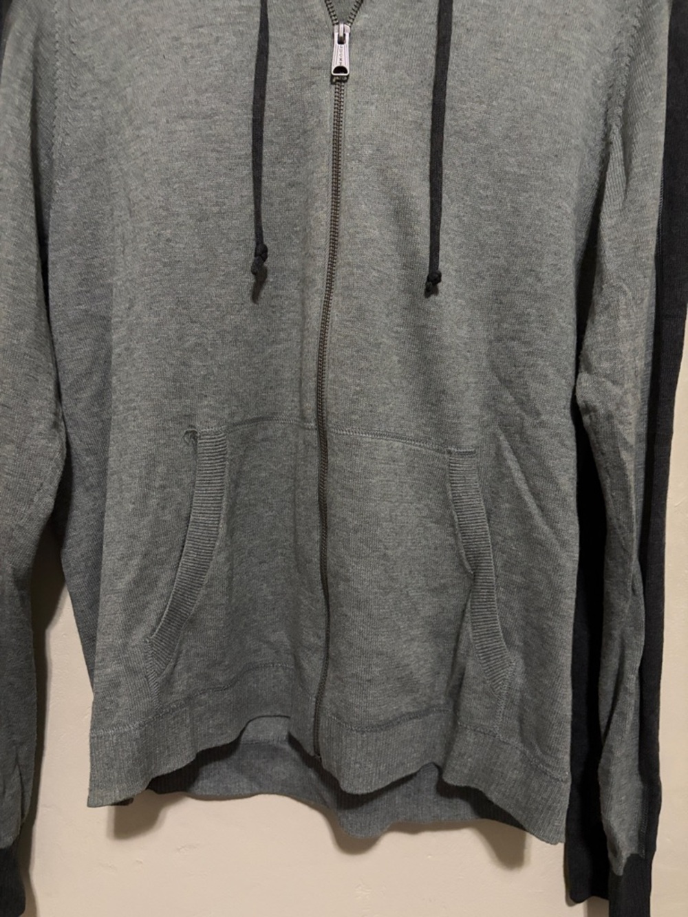 Lucky Brand Men's Gray Zip Hoodie Sweater. Worn a few times. Great Condition! - Picture 4 of 6